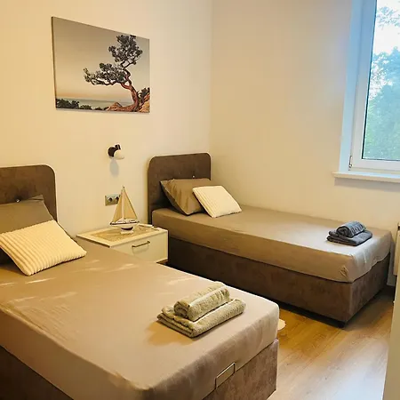 Apartment Detelina Bee Happy In *