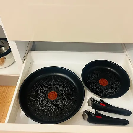 Detelina Bee Happy In Daire Burgaz