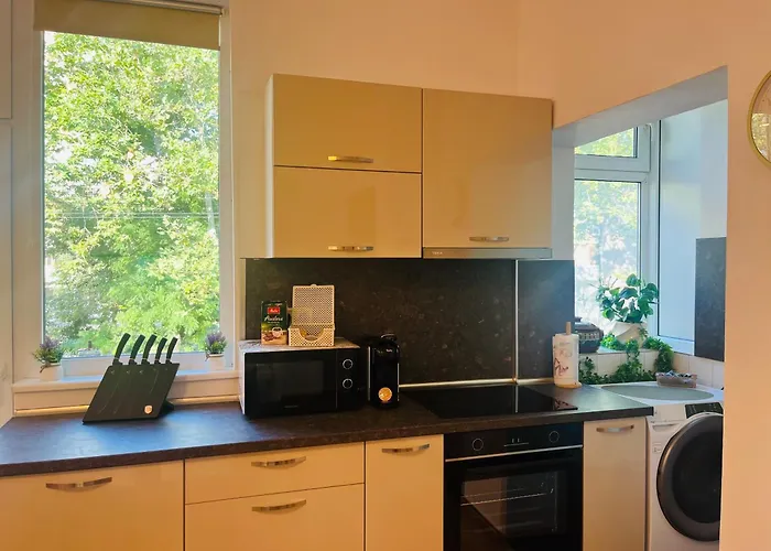 Daire Detelina Bee Happy In *