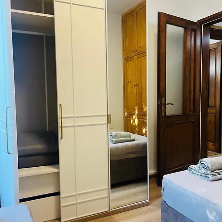 Detelina Bee Happy In